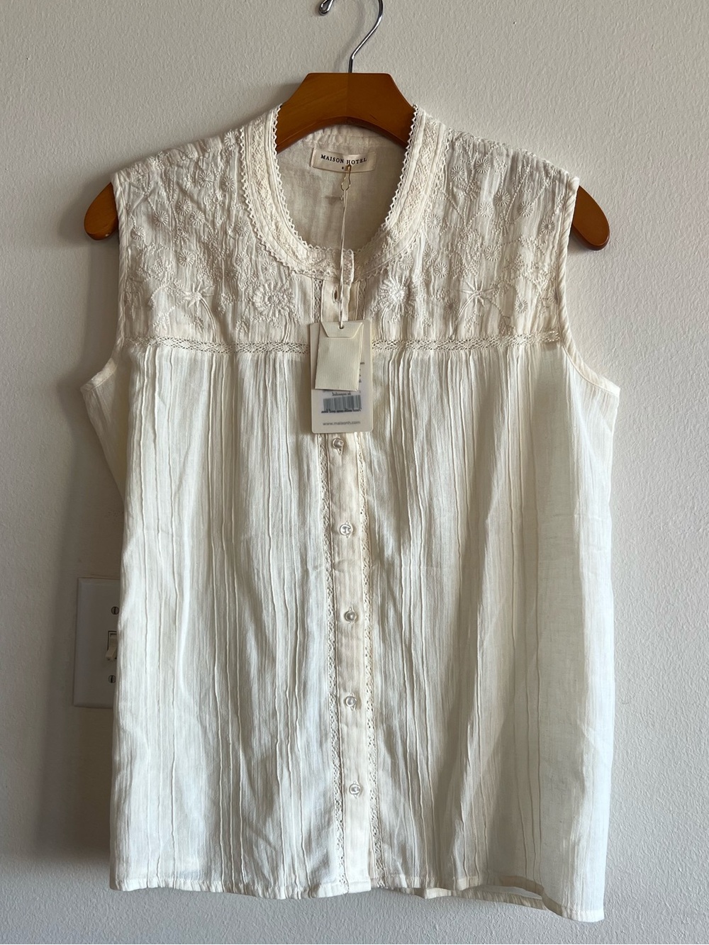 Maison Hotel Horacio Blouse - NWT - small